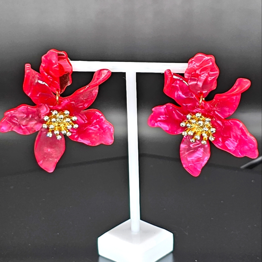RESIN ACRYLIC FLOWER DANGLE EARRINGS - Exaggerated European And American Style